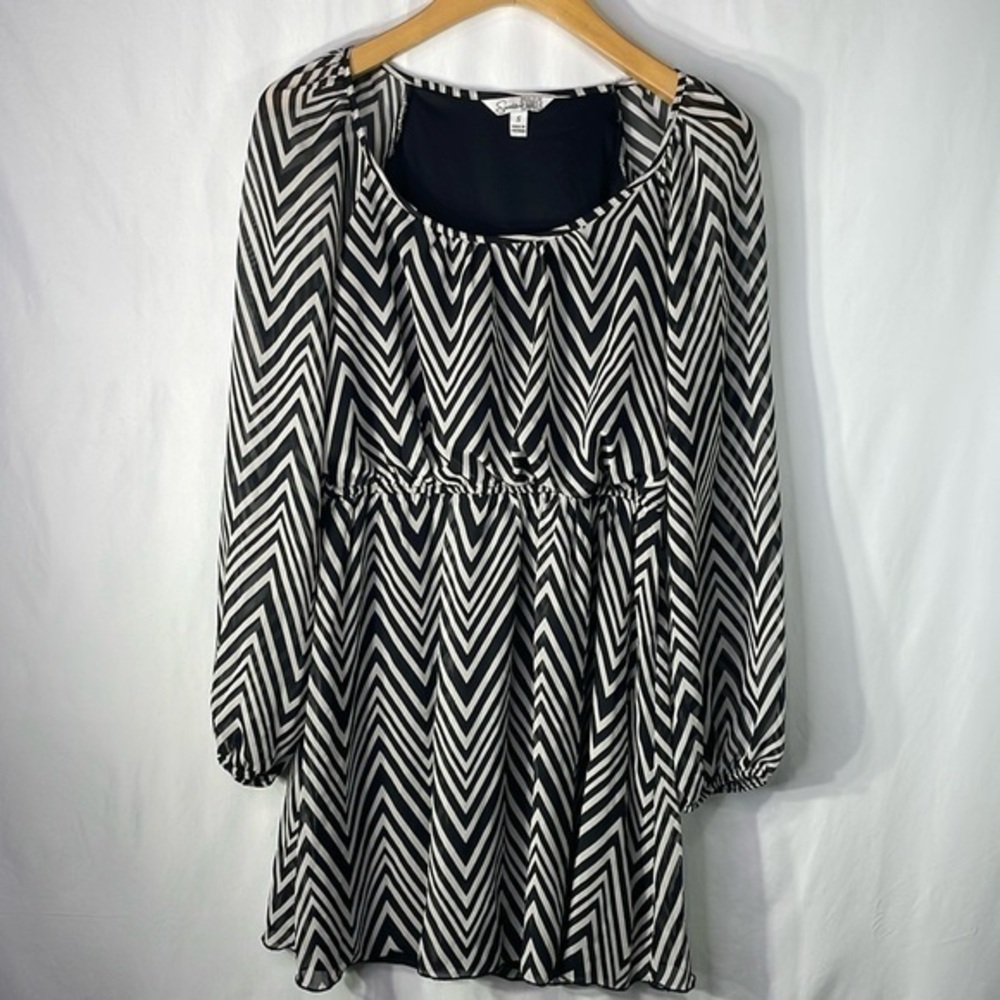 Speechless, black and white Chevron, print, chiffon, long sleeve dress